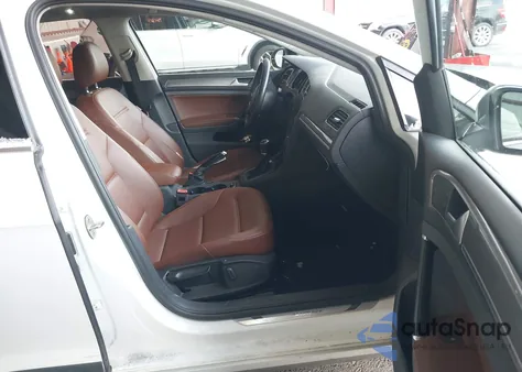 2019 Volkswagen Golf Alltrack Tsi S/Tsi Se/Tsi Sel z USA, uszkodzony, nr VIN 3VWM17AU3KM500742